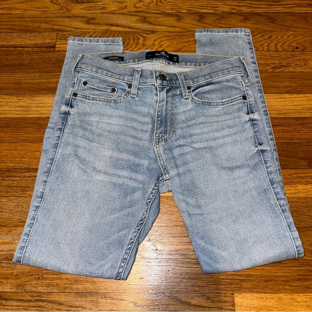 Hollister Super Skinny Jeans